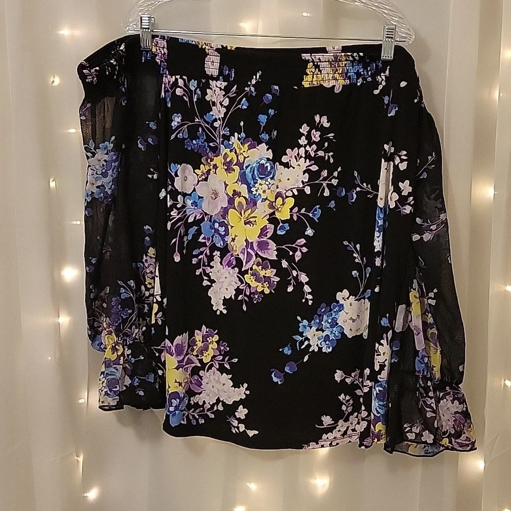 Torrid off shoulder top size 3X